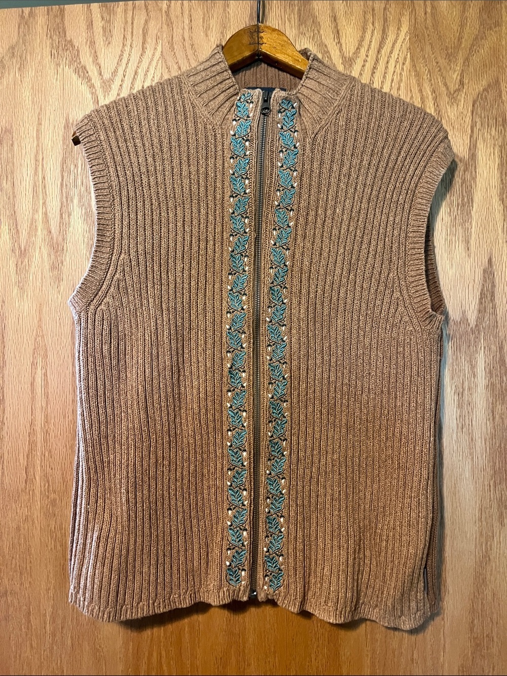 Woolrich Brown Ribbed Zip-Front Sweater Vest with Teal Floral Trim - Picture 1 of 7
